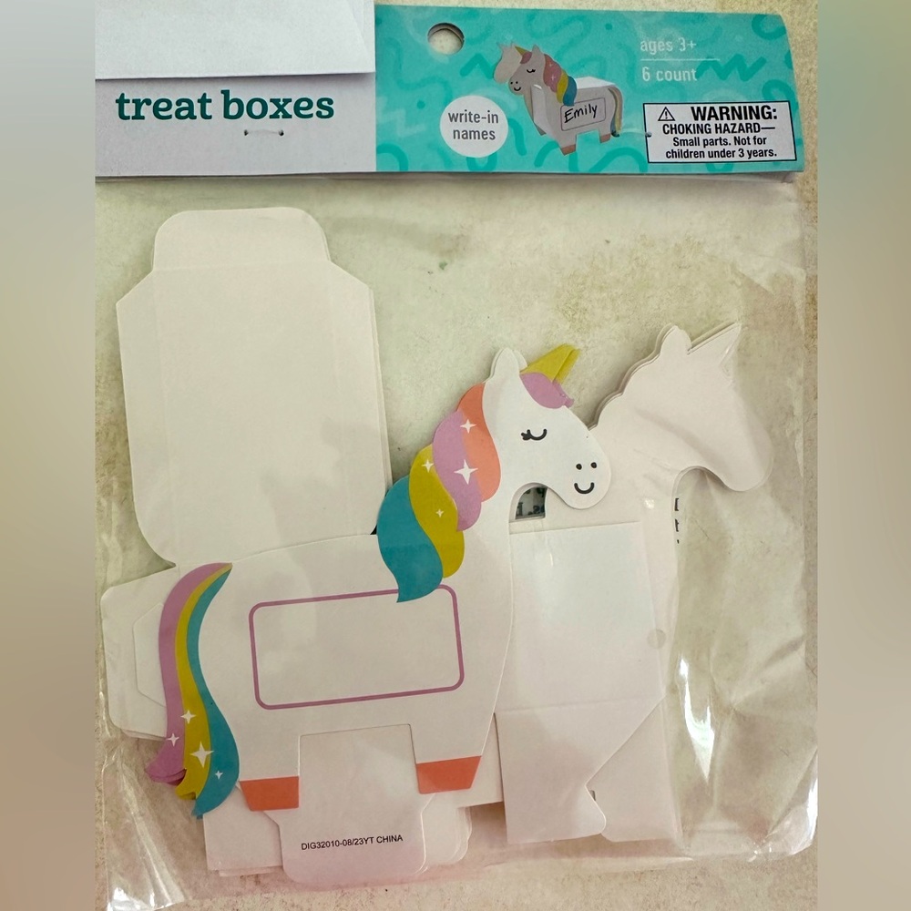 Unicorn treat boxes.